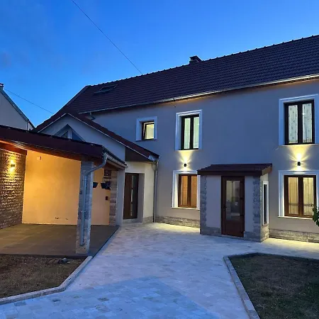 5-room House *