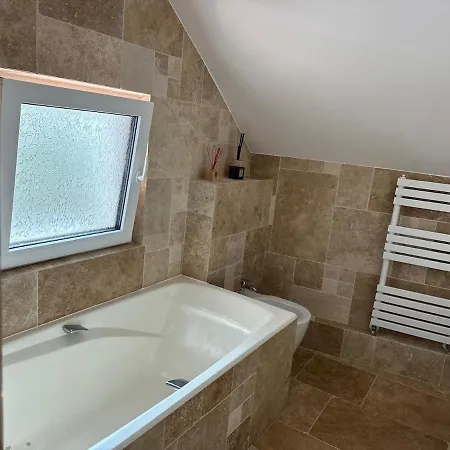 5-room House